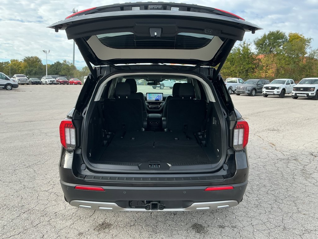 Certified 2026 Ford Explorer Active w/ Active Comfort Package AWD/4WD image 17