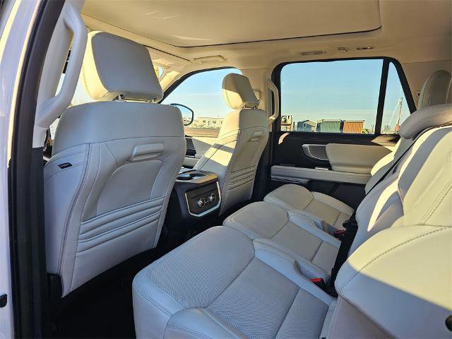 Certified 2025 Ford Expedition Max Platinum image 12