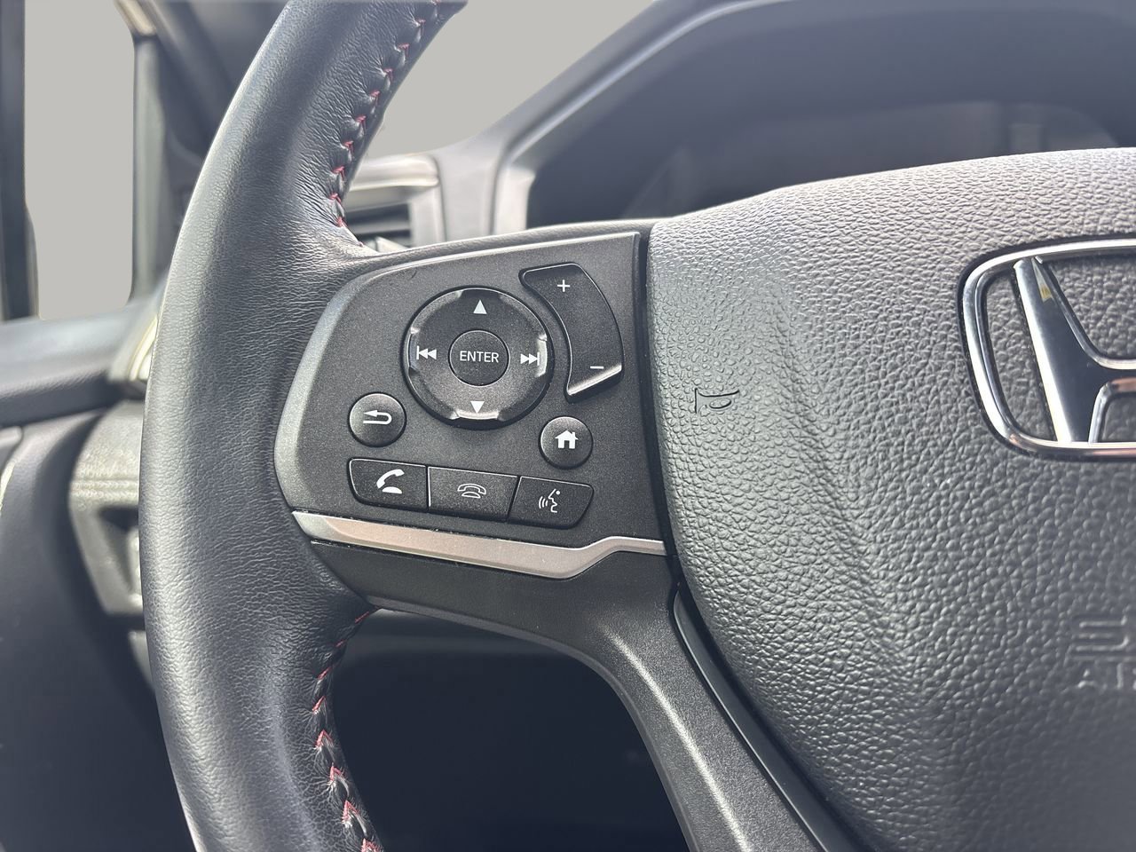 Used 2024 Honda Odyssey Sport image 34