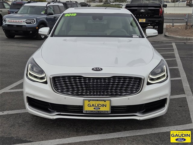 Used 2019 Kia K900 Luxury image 2