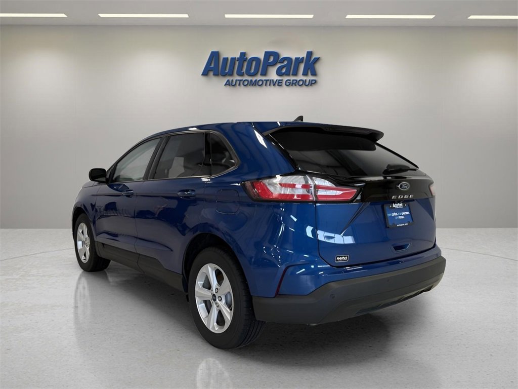 Certified 2021 Ford Edge SE w/ Cargo Accessory Package image 3