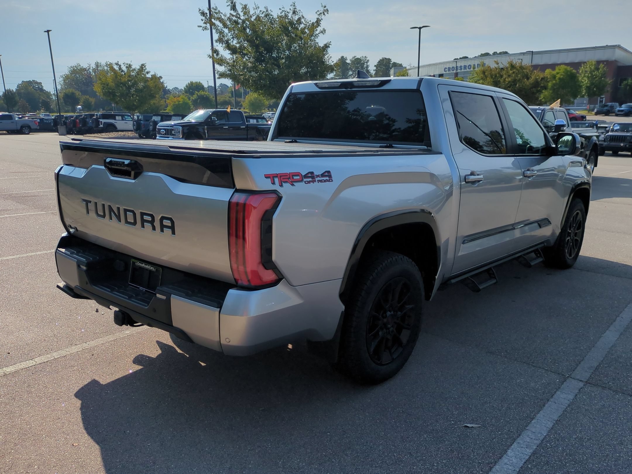 Used 2025 Toyota Tundra Platinum w/ TRD Off-Road Package AWD/4WD image 4