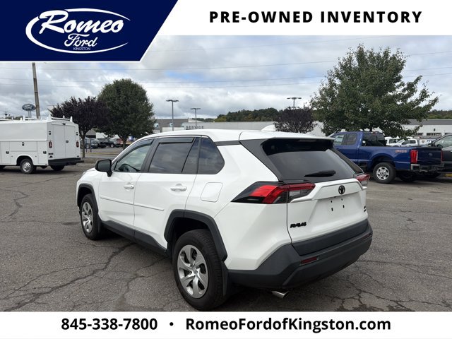 Used 2022 Toyota RAV4 LE AWD/4WD image 7
