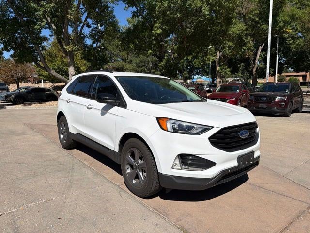 Certified 2022 Ford Edge SEL w/ Sport Appearance Package AWD/4WD image 8
