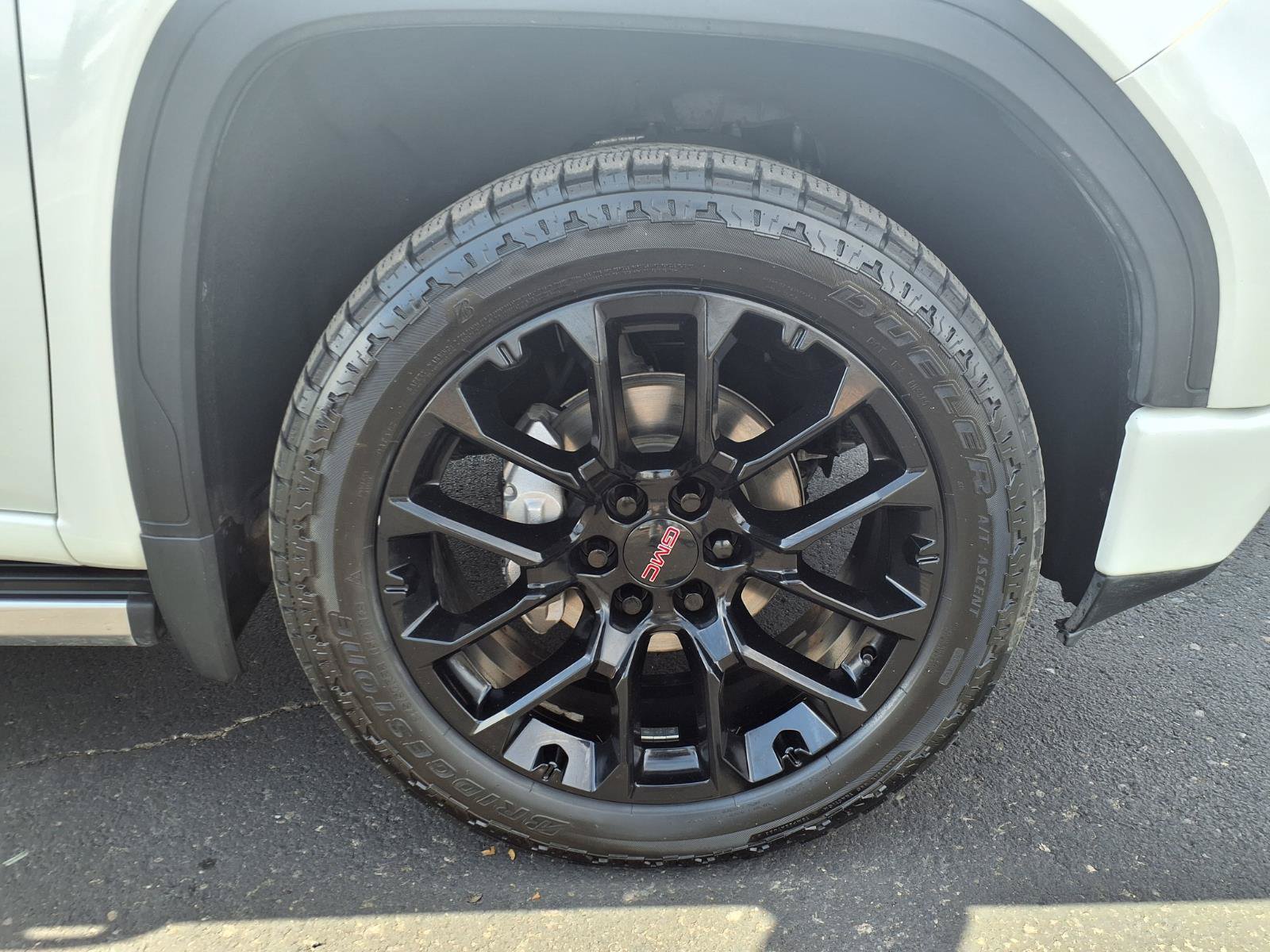 Used 2021 GMC Sierra 1500 Denali w/ Denali Ultimate Package AWD/4WD image 9