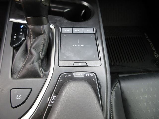 Used 2022 Lexus UX 200 w/ Accessory Package (Z1) image 22
