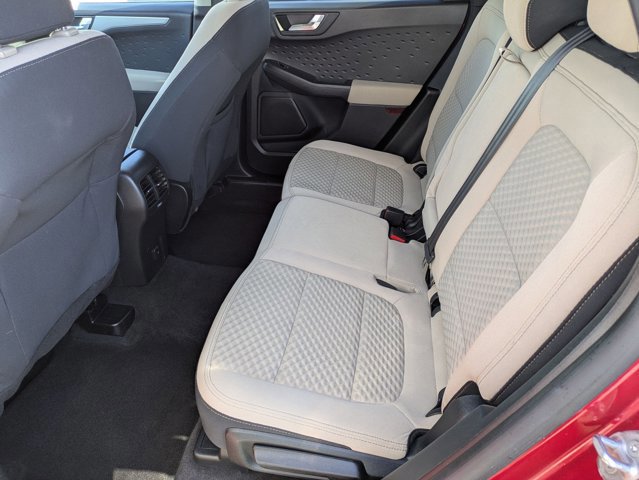 Certified 2020 Ford Escape SE image 18