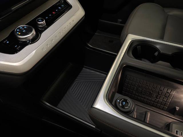 Certified 2025 Ford Expedition Max Active image 33