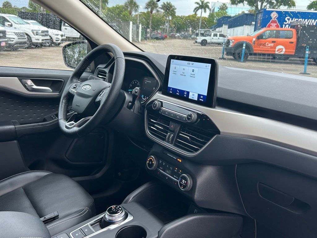 Certified 2020 Ford Escape SEL FWD image 26
