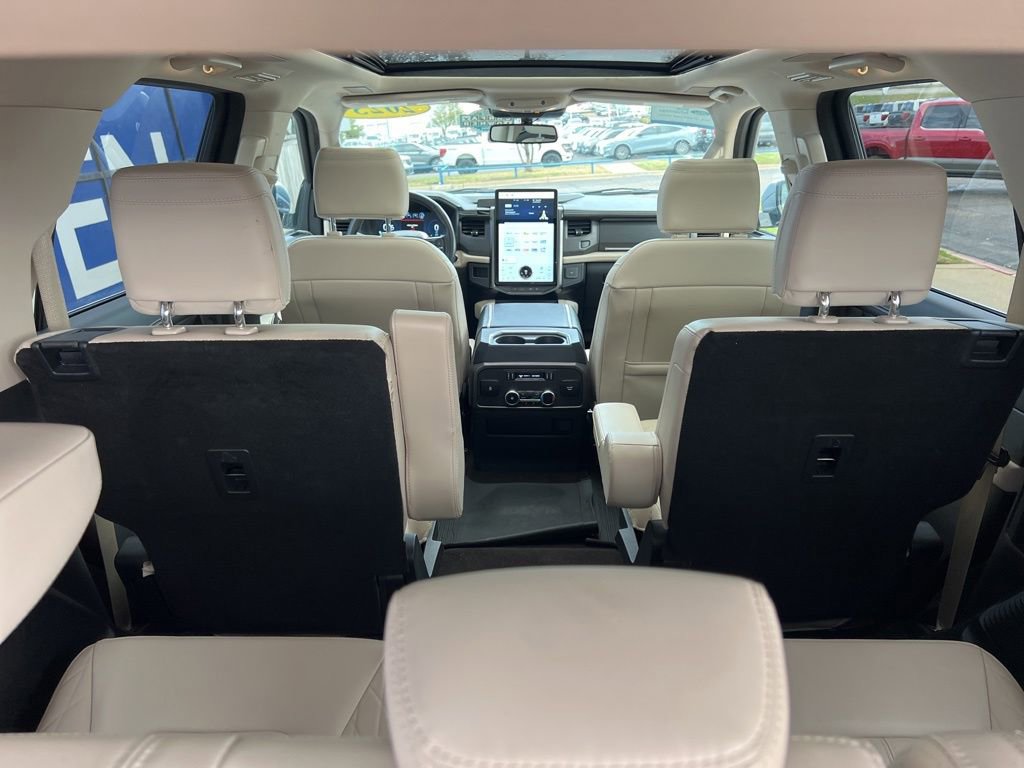 Certified 2023 Ford Expedition Platinum AWD/4WD image 17