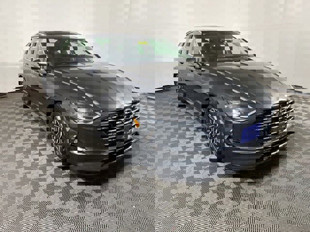 Used 2023 Hyundai Sonata Limited image 1