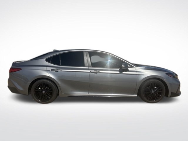 Used 2025 Toyota Camry SE w/ Convenience Package FWD image 8