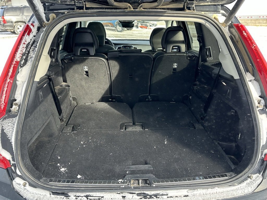 Used 2023 Volvo XC90 B5 Core w/ Protection Package Premier image 14