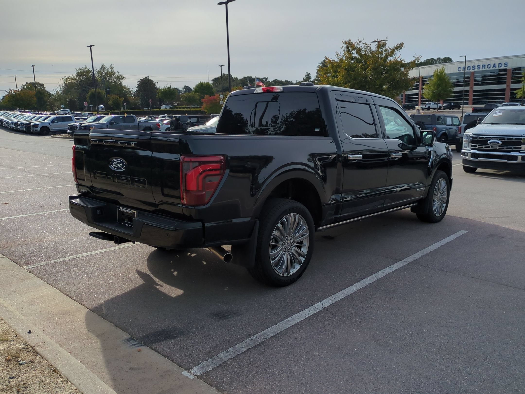Certified 2024 Ford F150 Platinum w/ Equipment Group 703A Plus AWD/4WD image 4