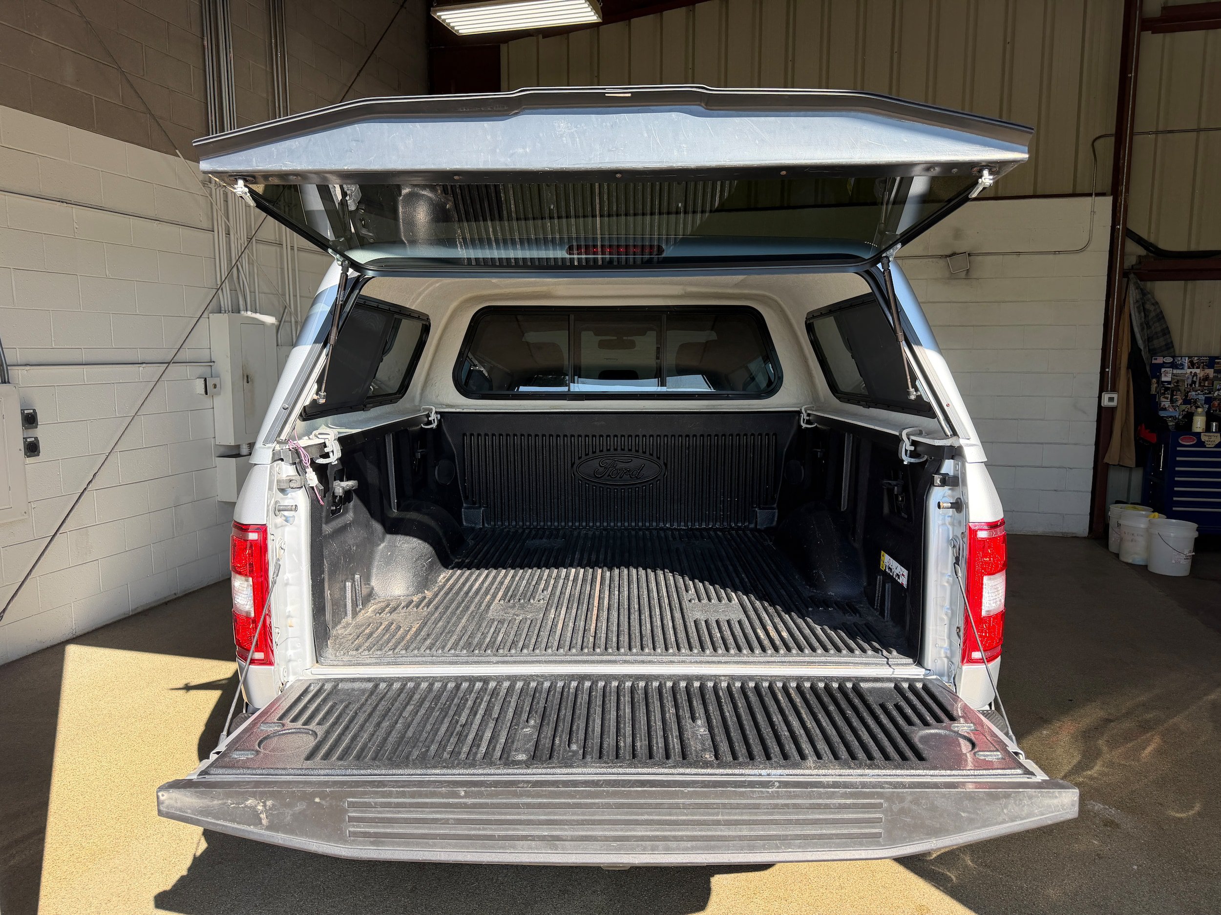 Certified 2019 Ford F150 XLT w/ Equipment Group 302A Luxury AWD/4WD image 31