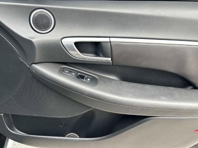 Used 2023 Hyundai Sonata SEL w/ Convenience Package FWD image 24