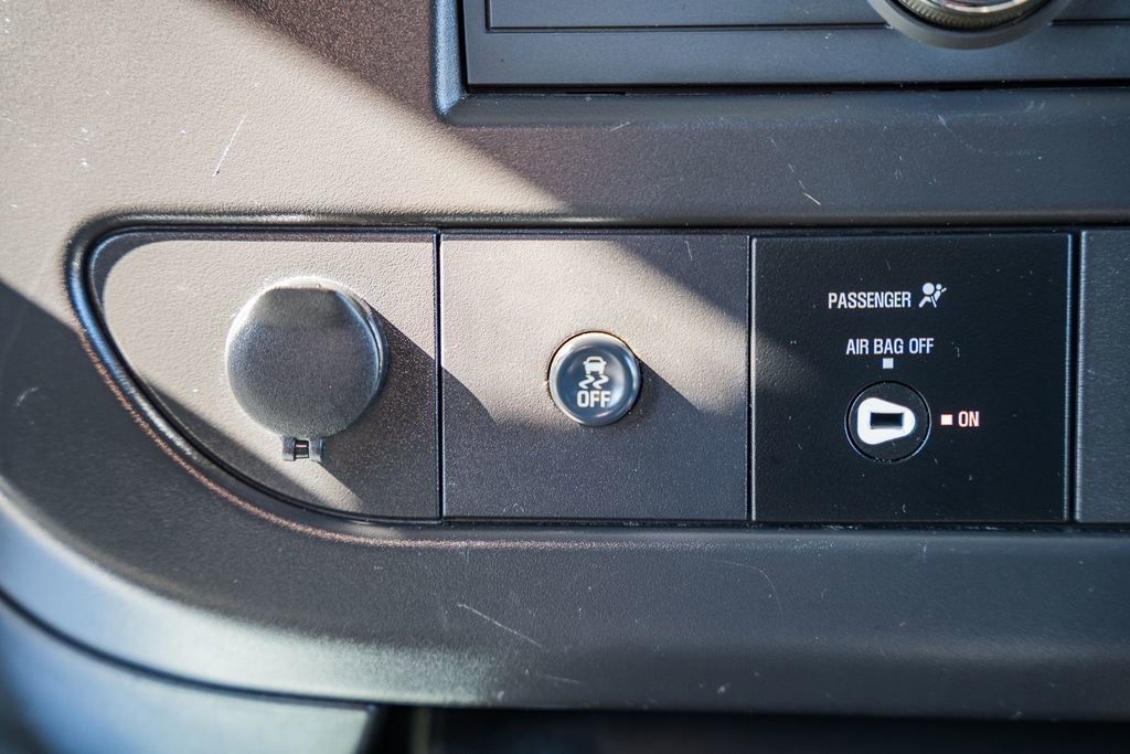 Used 2024 GMC Savana 2500 w/ Driver Convenience Package image 30