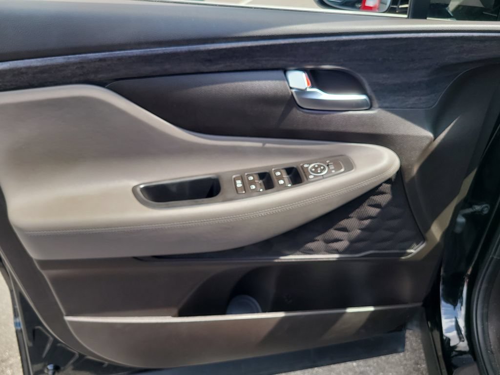 Used 2019 Hyundai Santa Fe SEL FWD image 14