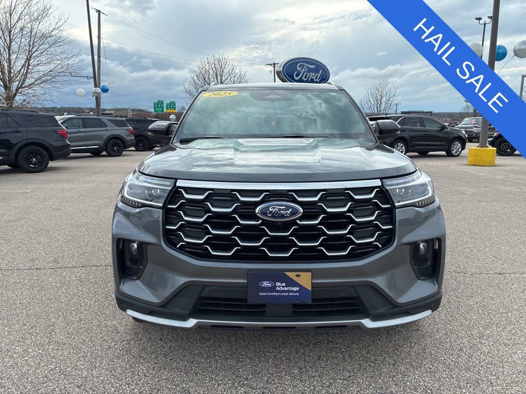 Certified 2025 Ford Explorer Platinum AWD/4WD image 3