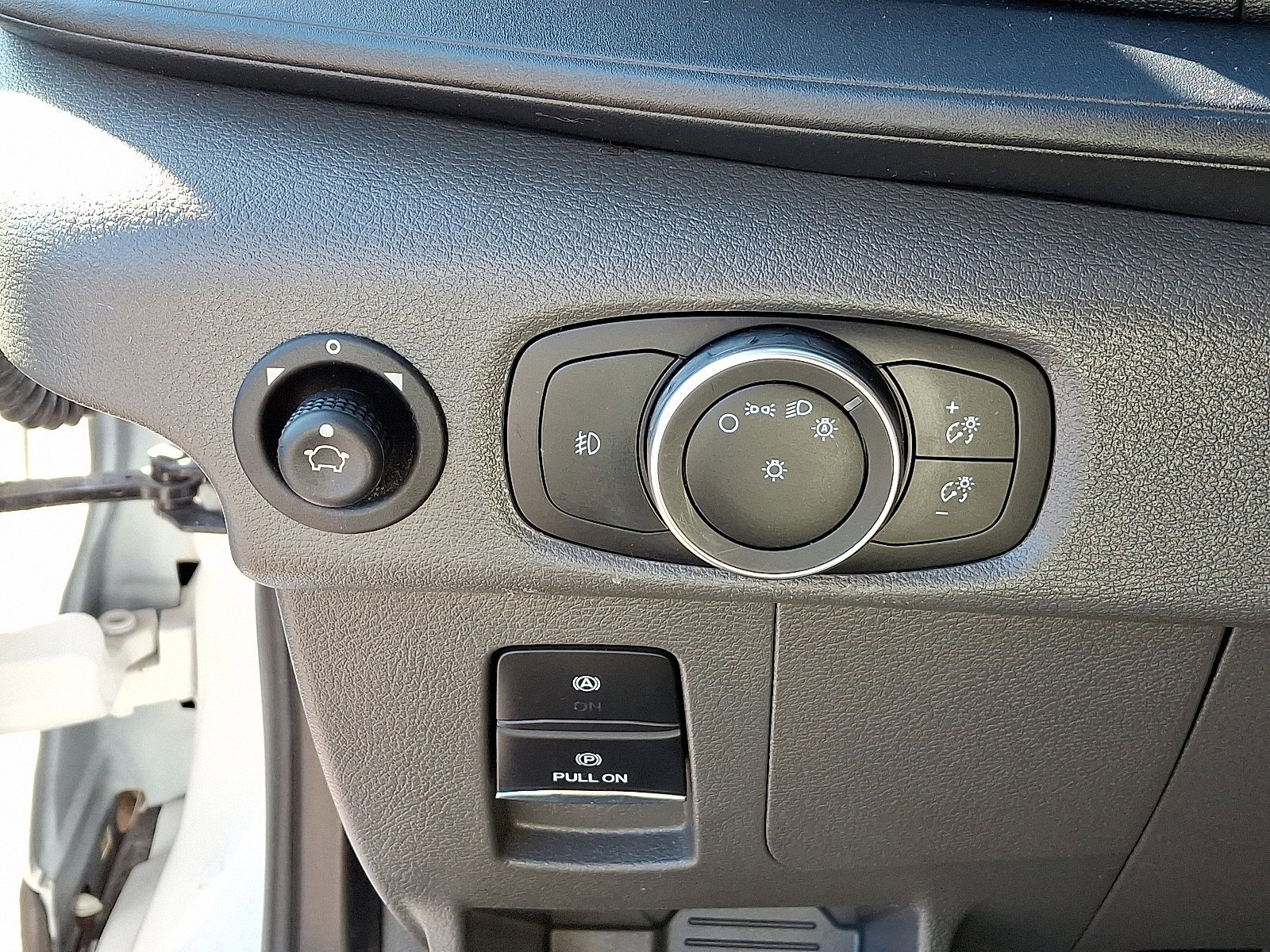 Certified 2024 Ford Transit 250 Low Roof w/ Exterior Upgrade Package image 25