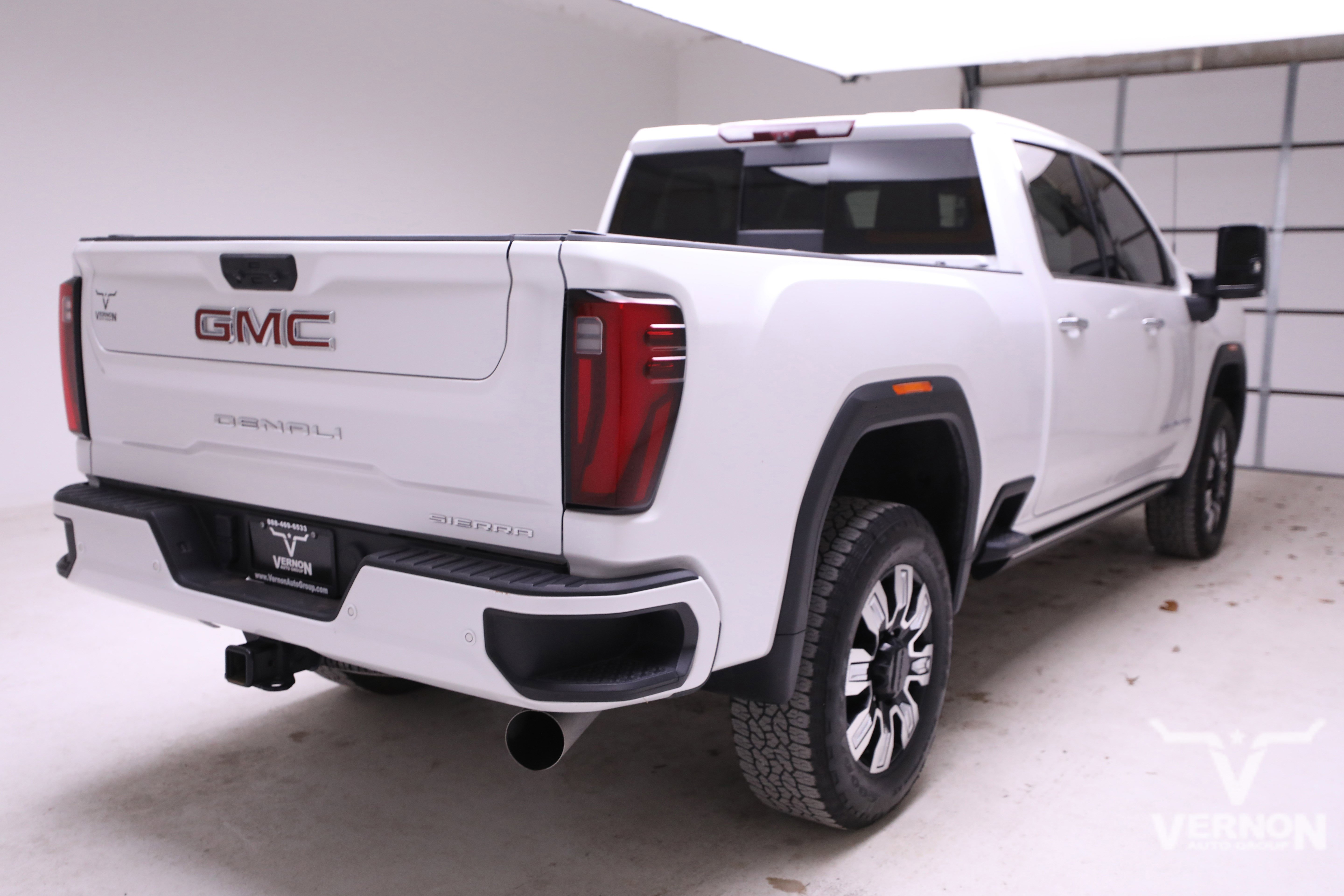 Used 2024 GMC Sierra 2500 Denali w/ Denali Reserve Package image 5