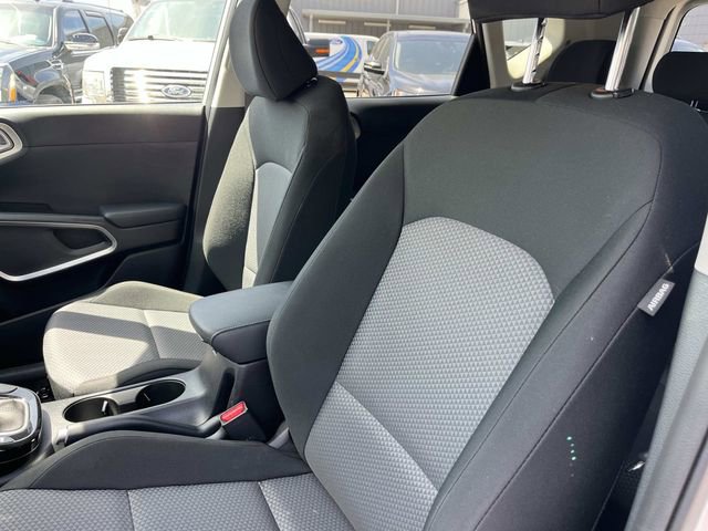 Used 2025 Kia Soul S FWD image 29