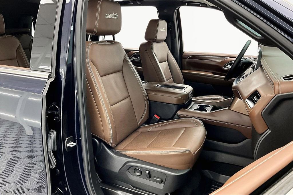 Used 2024 Chevrolet Tahoe High Country image 9