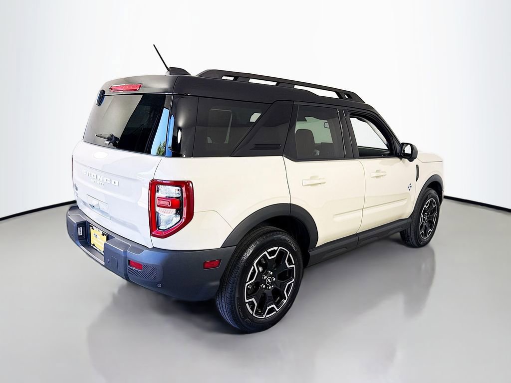 Certified 2025 Ford Bronco Sport Outer Banks w/ Outer Banks Tech Package+ AWD/4WD image 12
