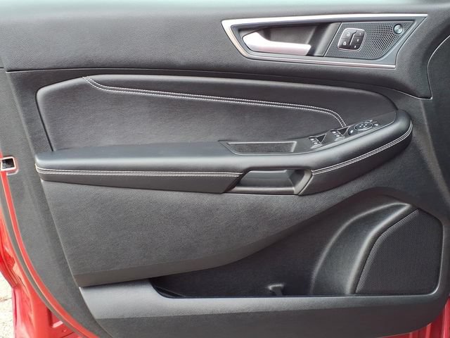 Certified 2024 Ford Edge Titanium AWD/4WD image 13