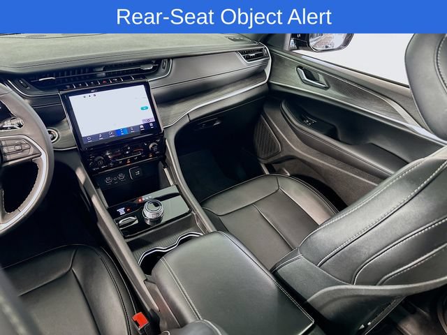 Used 2025 Jeep Grand Cherokee L Limited AWD/4WD image 30