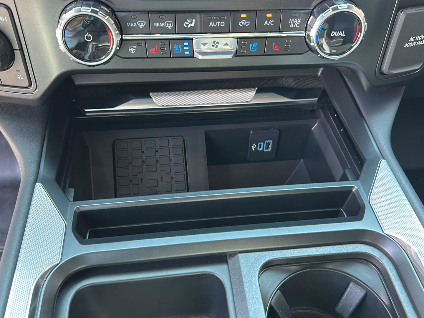 Certified 2025 Ford F350 Platinum AWD/4WD image 22