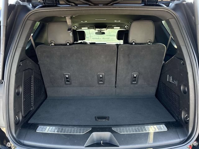 Used 2025 GMC Yukon Denali AWD/4WD image 12