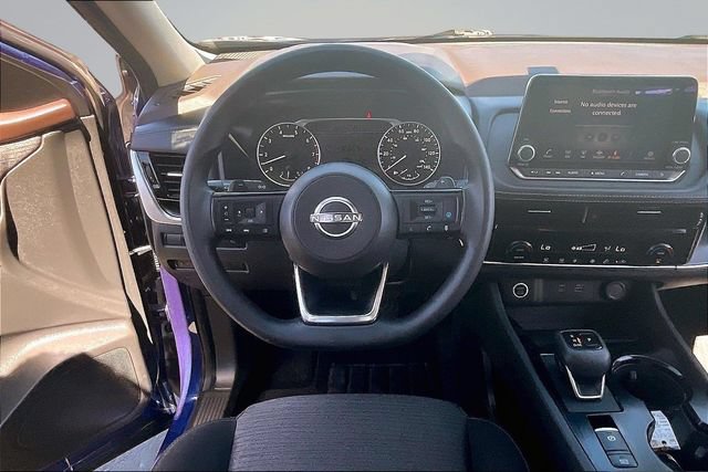 Used 2023 Nissan Rogue SV FWD image 5