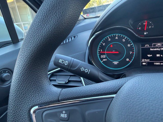 Used 2018 Chevrolet Cruze LT w/ Convenience Package FWD image 40