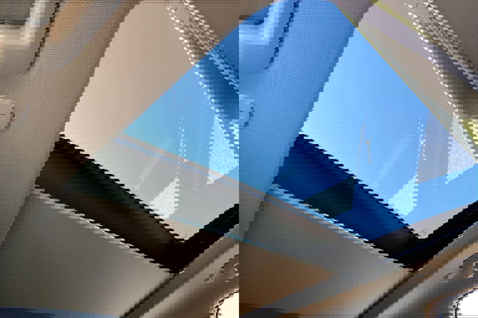 Used 2025 Nissan Rogue Platinum w/ Platinum Premium Package image 13