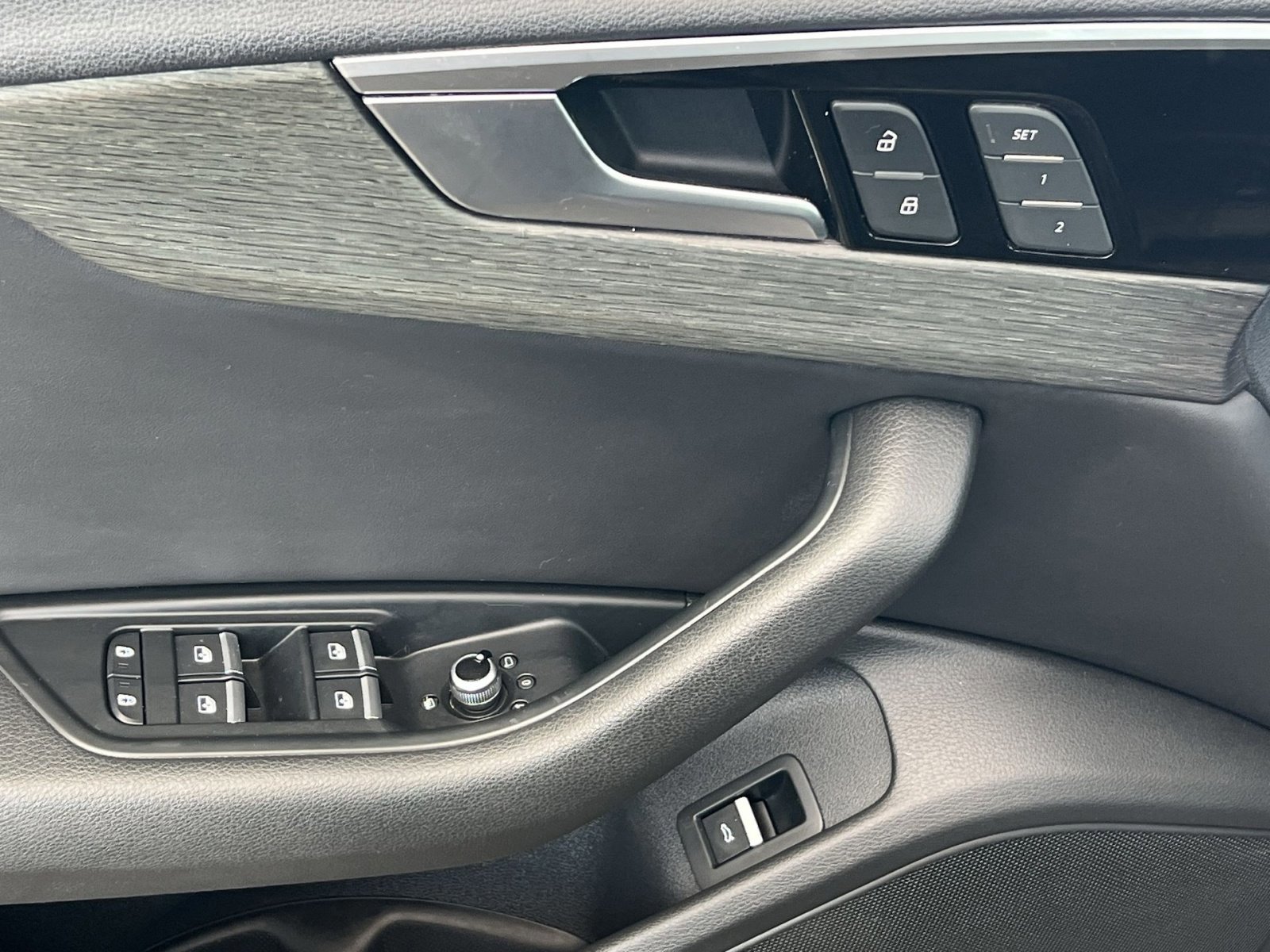 Used 2020 Audi A4 2.0T Premium w/ Convenience Package AWD/4WD image 23