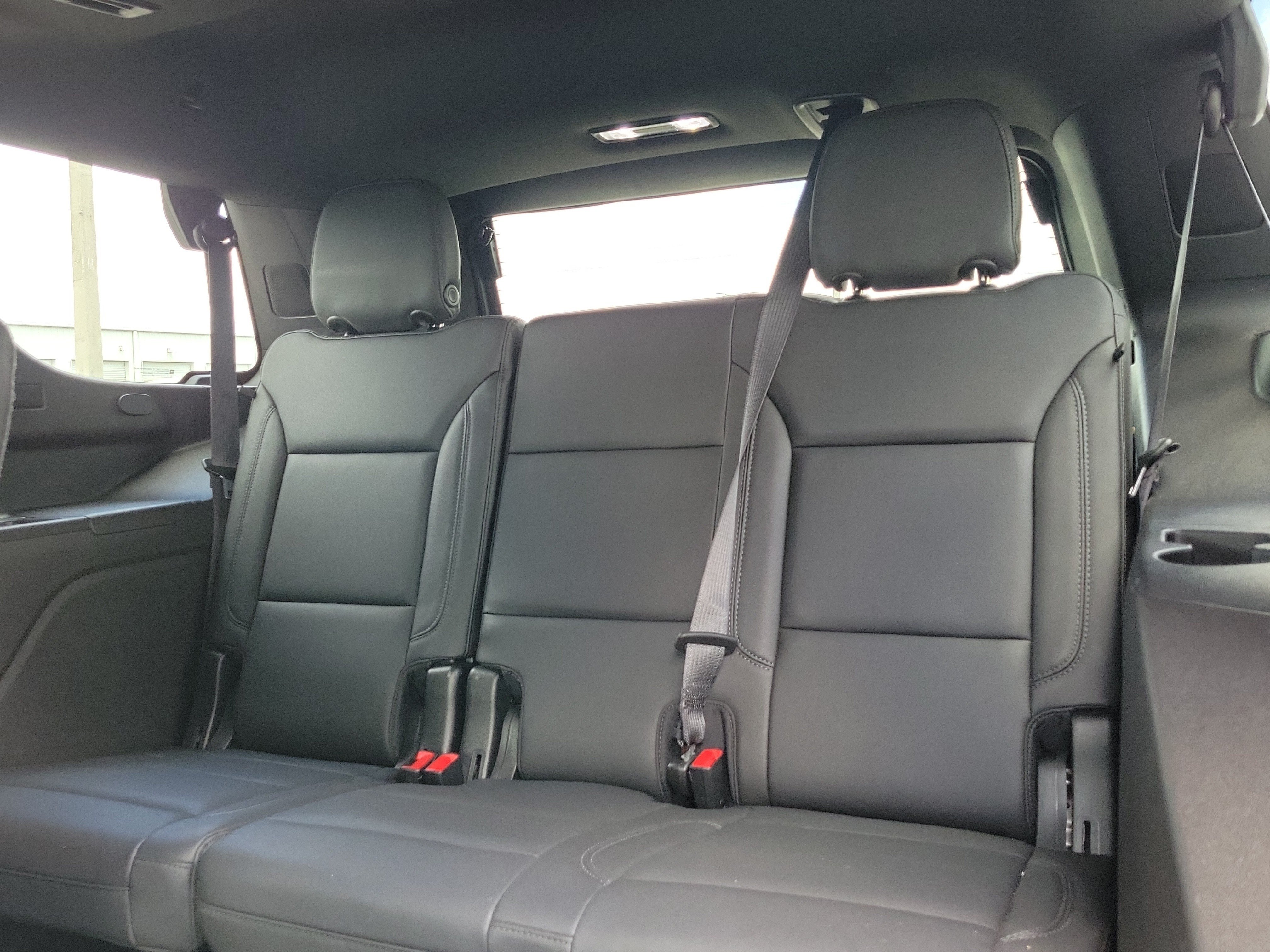Used 2021 Chevrolet Tahoe Z71 w/ Z71 Off-Road Package AWD/4WD image 11