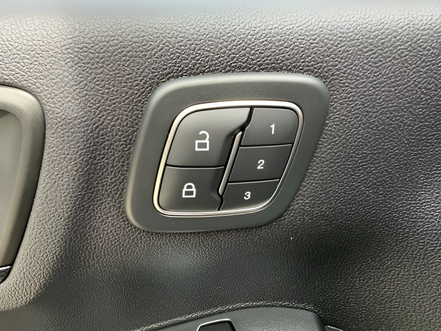 Certified 2023 Ford Escape ST-Line Elite w/ Premium Technology Package AWD/4WD image 24