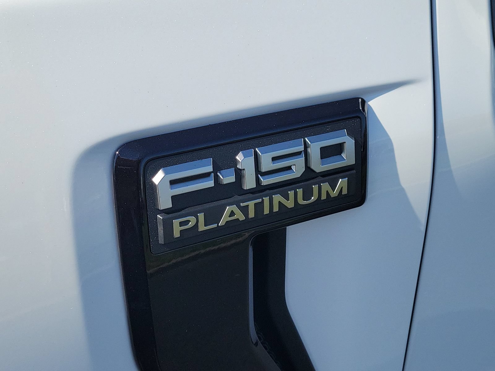 Certified 2025 Ford F150 Platinum w/ Equipment Group 702A High AWD/4WD image 8