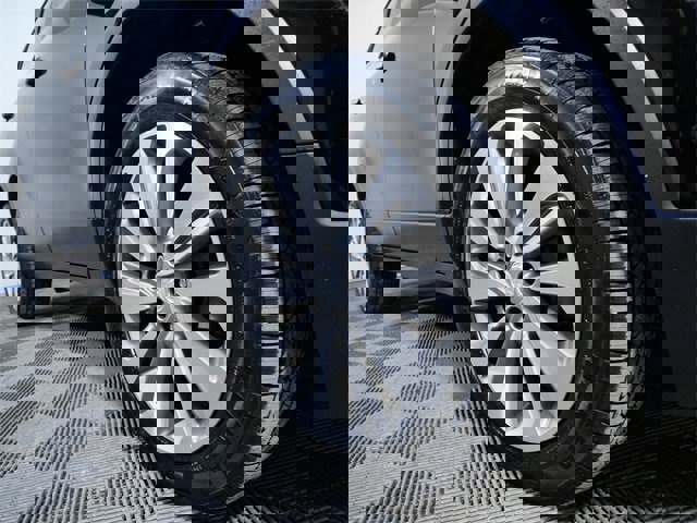 Used 2019 Buick Encore Preferred w/ Safety Package image 7