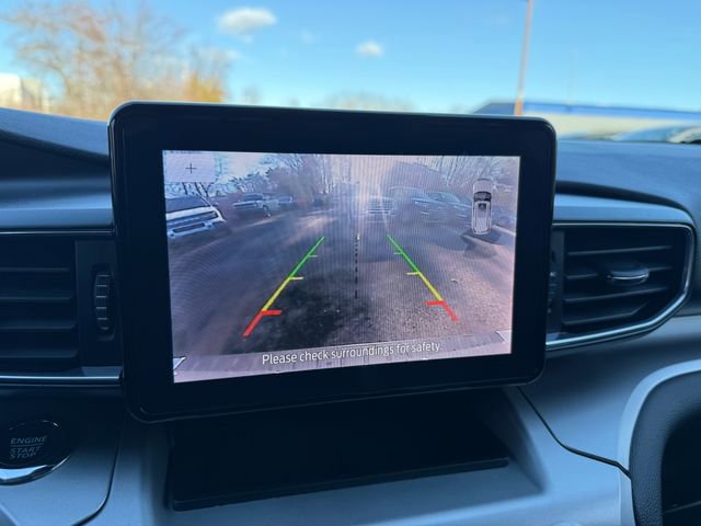 Certified 2022 Ford Explorer XLT w/ Equipment Group 202A image 18