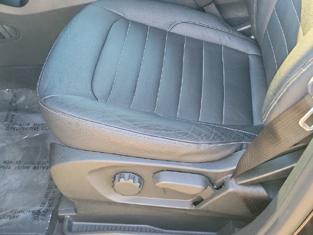 Certified 2024 Ford Edge SE w/ Black Appearance Package AWD/4WD image 17