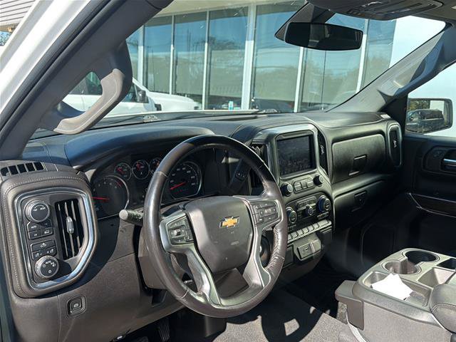 Used 2021 Chevrolet Silverado 1500 LT AWD/4WD image 25