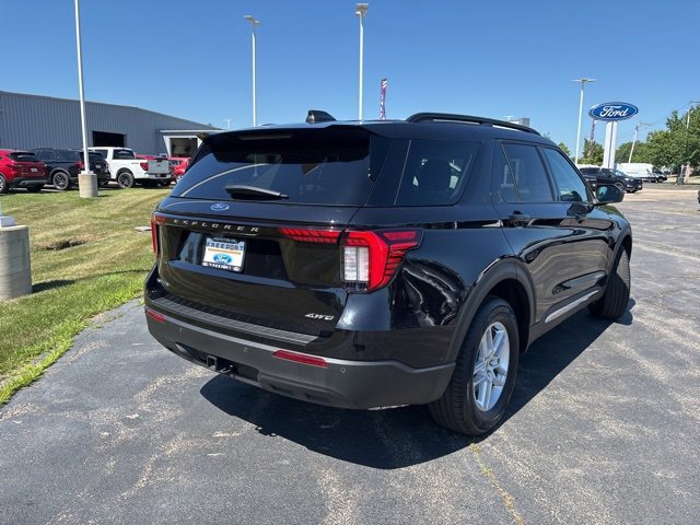 Certified 2025 Ford Explorer Active image 6