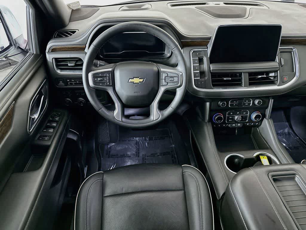 Used 2023 Chevrolet Suburban Premier AWD/4WD image 10