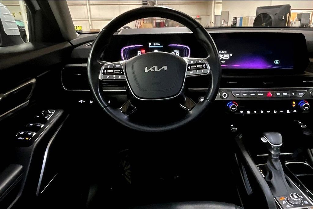 Used 2025 Kia Telluride S AWD/4WD image 5