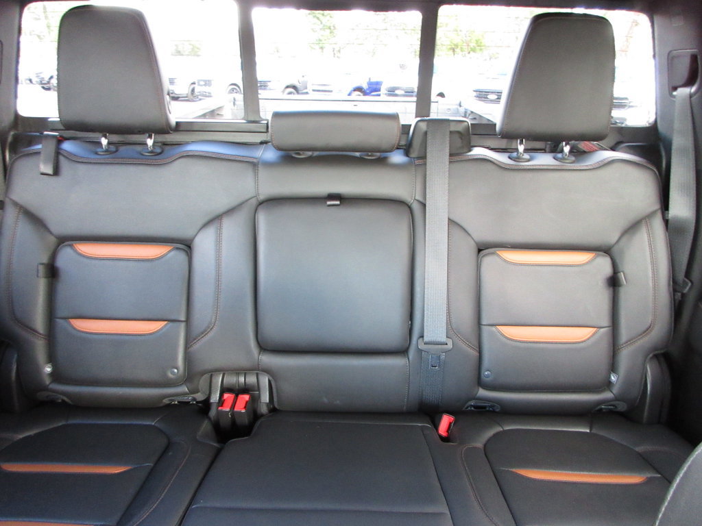 Used 2020 GMC Sierra 2500 AT4 w/ Technology Package AWD/4WD image 25