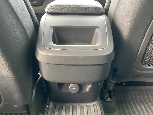 Used 2021 Volvo XC60 T5 Momentum w/ Protection Package Premier image 31