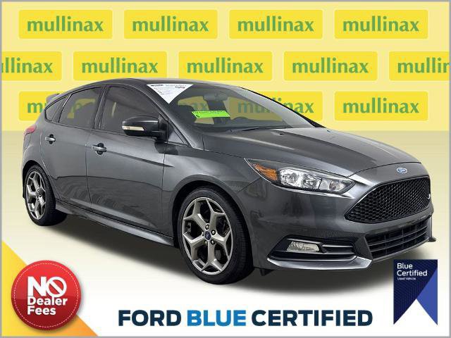 Certified 2018 Ford Focus ST FWD image 1