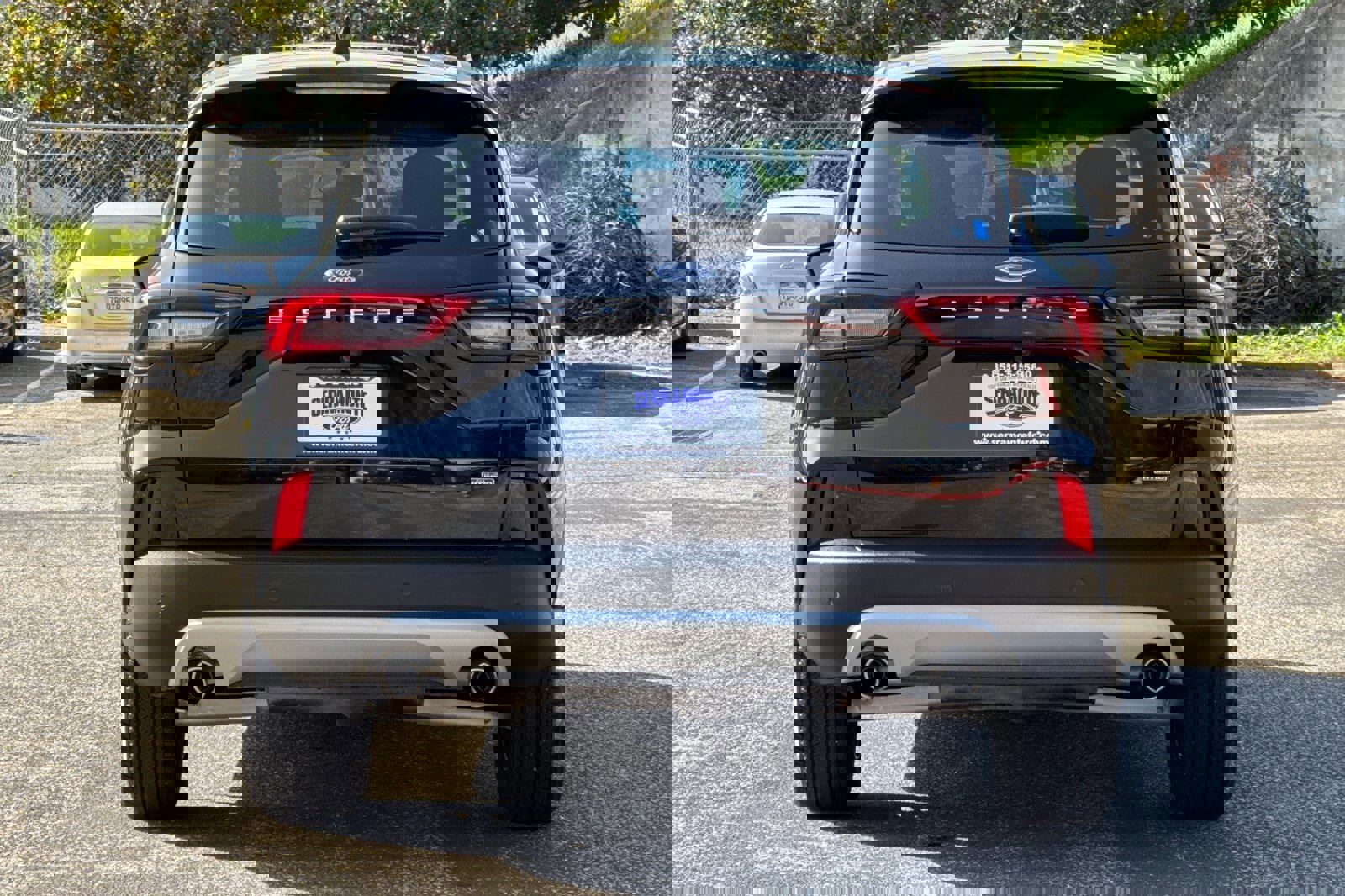 Certified 2025 Ford Escape Base image 5